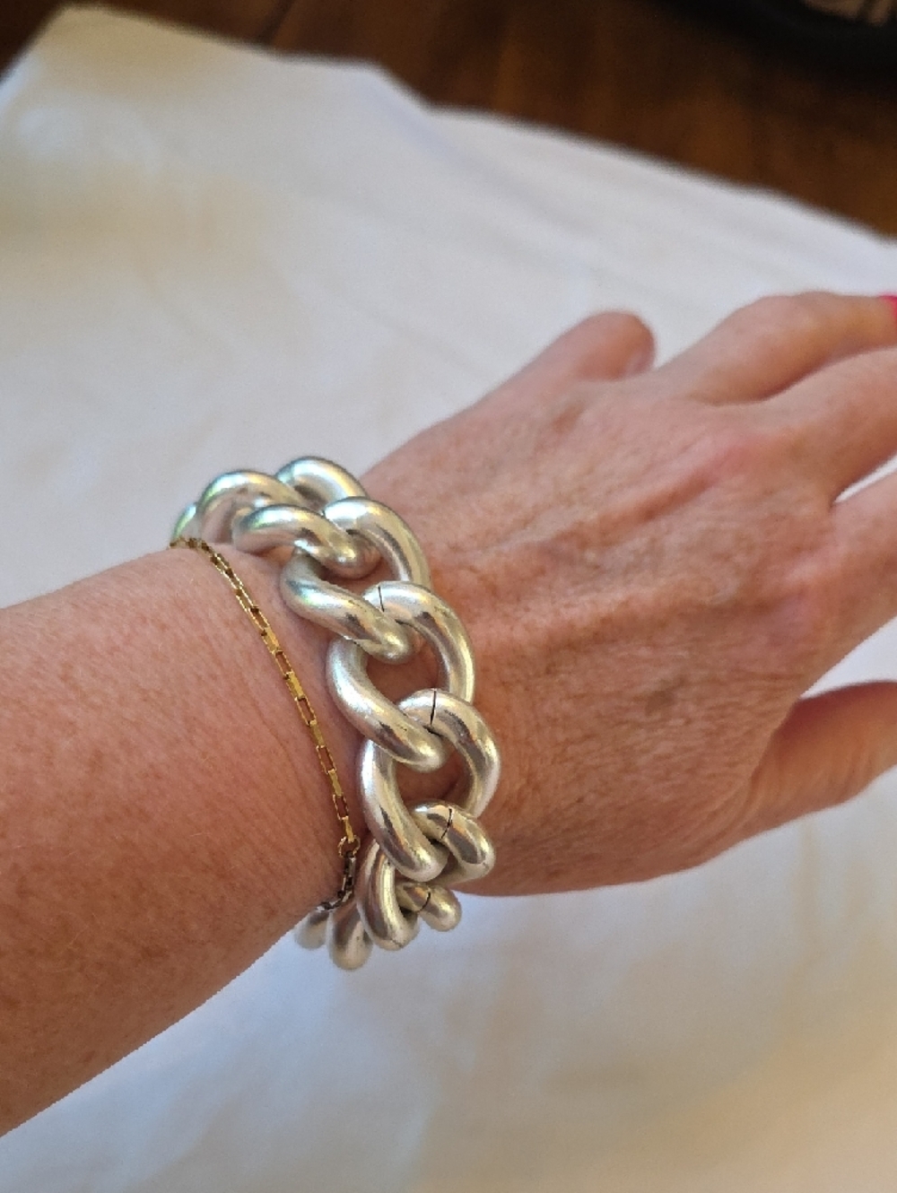 Best Brand Silver Tone Chunky Link Bracelet - Picture 5 of 6